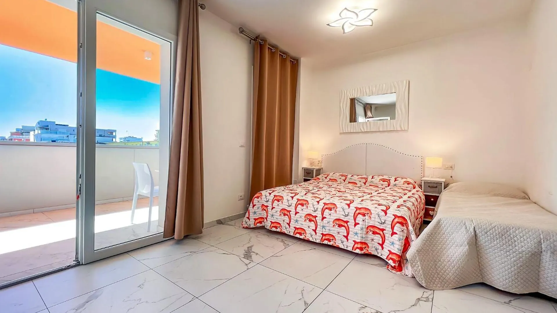 Flat A Stones Throw From The Centre Of Bibione Apartment