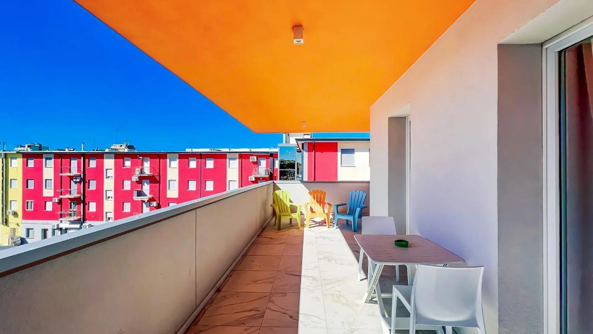Flat A Stones Throw From The Centre Of Bibione Apartment